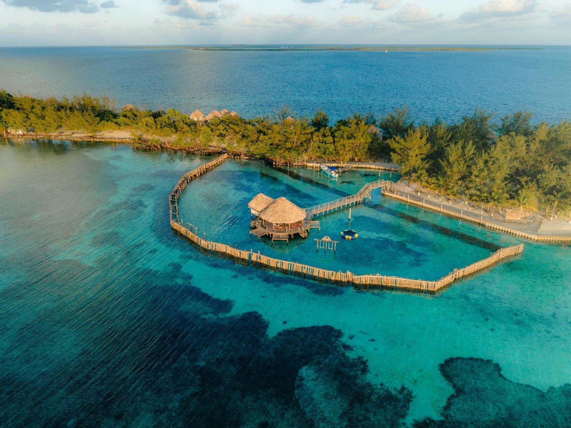 Thatch Caye Resort A Muy'Ono Resort ฮอปกินส์ ภายนอก รูปภาพ